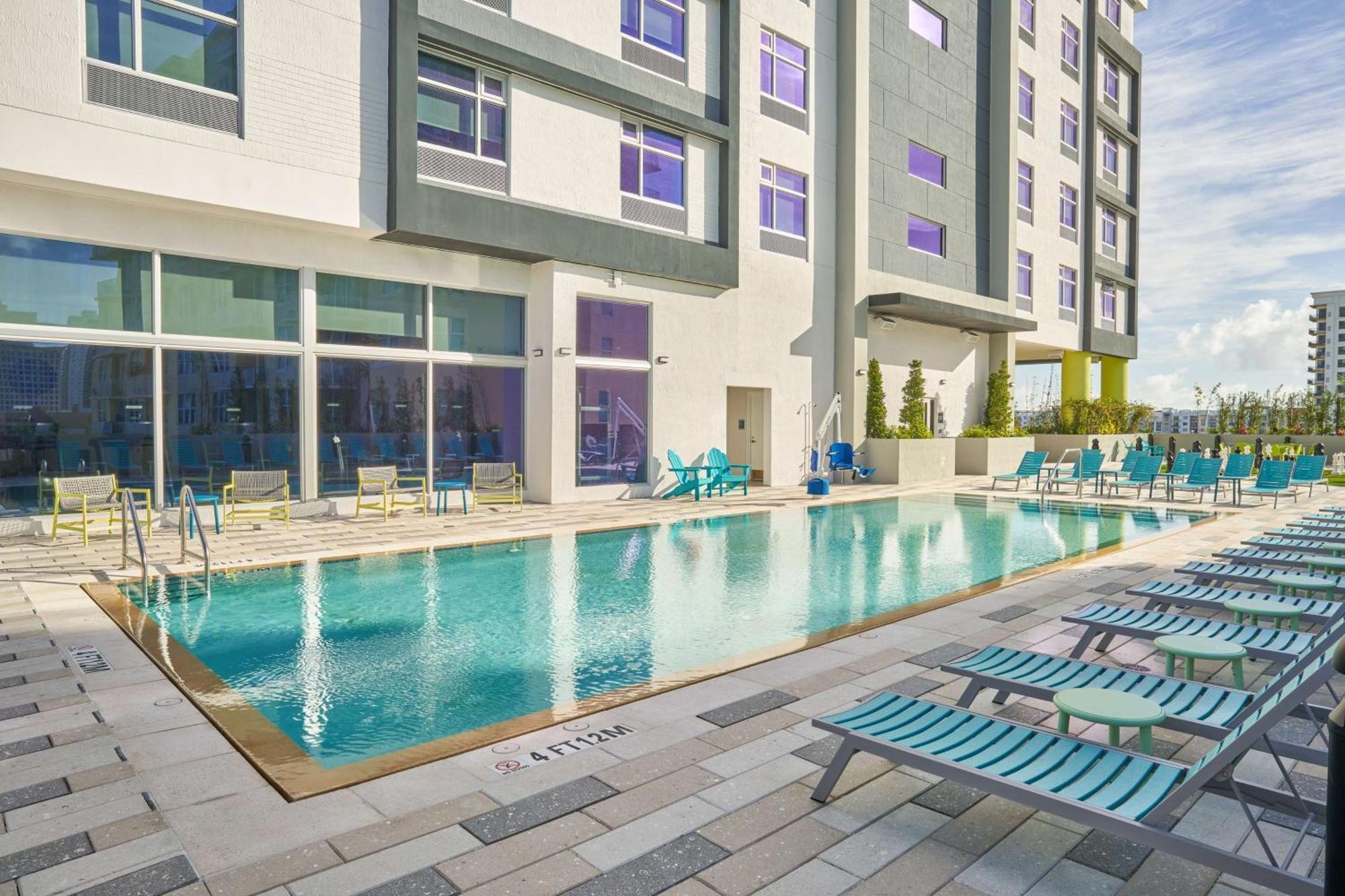 Hotel Home2 By Hilton Ft. Lauderdale Downtown, Fl